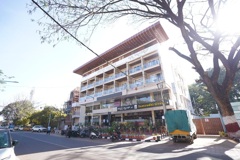 Food & Drinks 5, Pruthvi Paradise, Tumkur