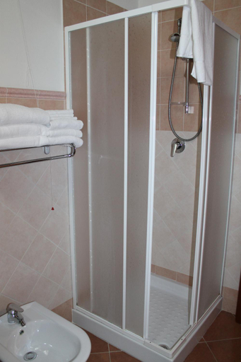 Bathroom 2, Casale Margherita, Agrigento
