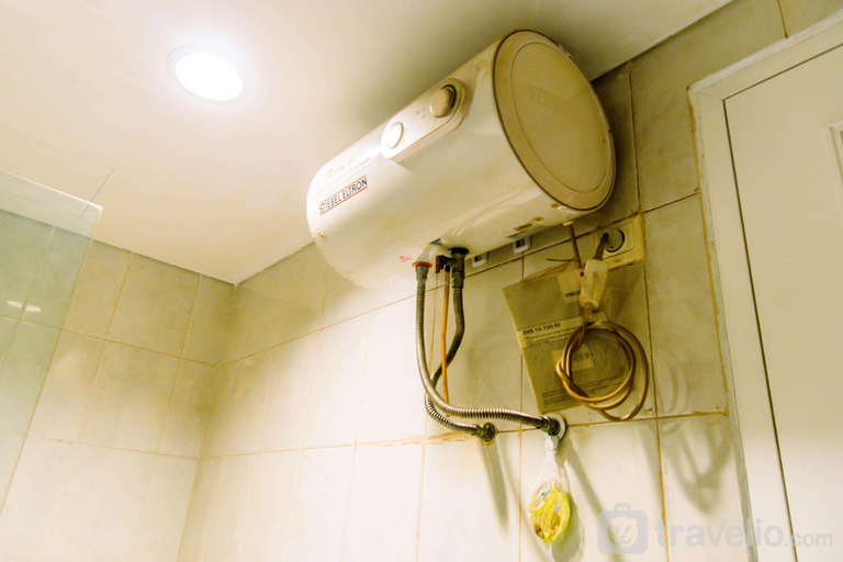 Bathroom 2, Comfort Stay 1BR Silkwood Residences By Travelio, Tangerang