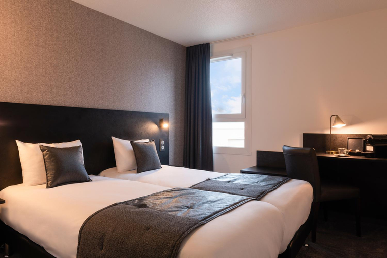 Bedroom 3, Inter-Hotel Orleans Nord, Loiret