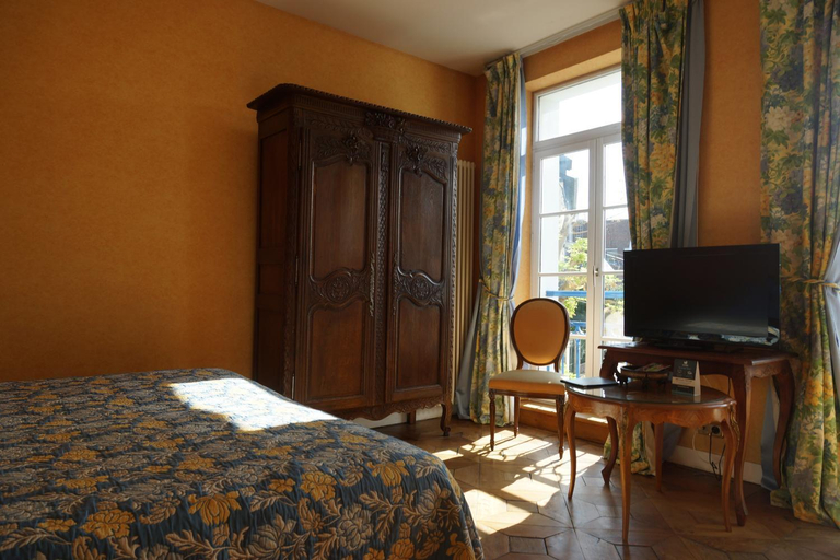 Bedroom 12