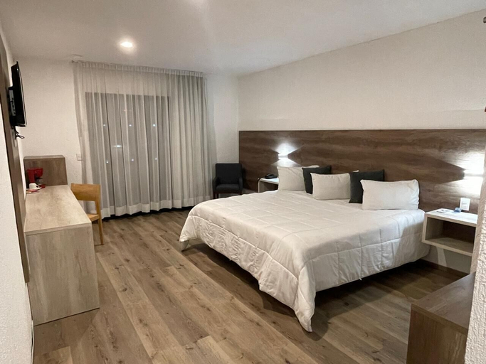Bedroom 2, HOTEL AEROPUERTO MORELIA, Álvaro Obregón