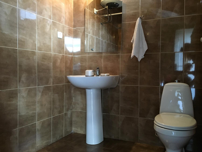 Bathroom 3, Hotel Simpatia, Kobuleti