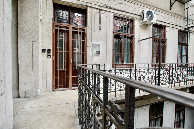 Others 4, Studio Apartment by Hi5 Apartments- Erzsebet 44, Budapesti