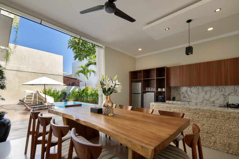 Dining Room 18