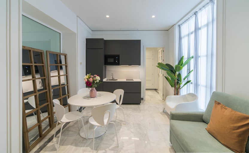 Others 5, REY DE SEVILLA FLATS - Arenal, Sevilla