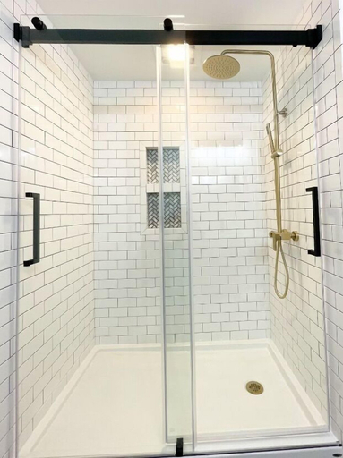 Bathroom 2, Cottage Street Downtown New Apartment, Hancock
