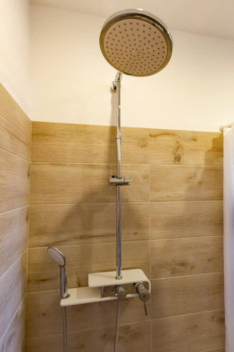 Bathroom 3, Arya vila, Pieštany