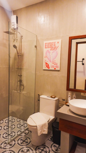 Bathroom 3, UNWND Boutique Hotel Camiguin, Mambajao