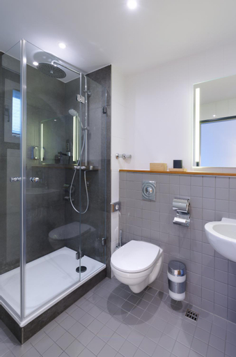 Bathroom 8
