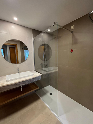 Bathroom 5, Madeira Bright Star by Petit Hotels, Funchal