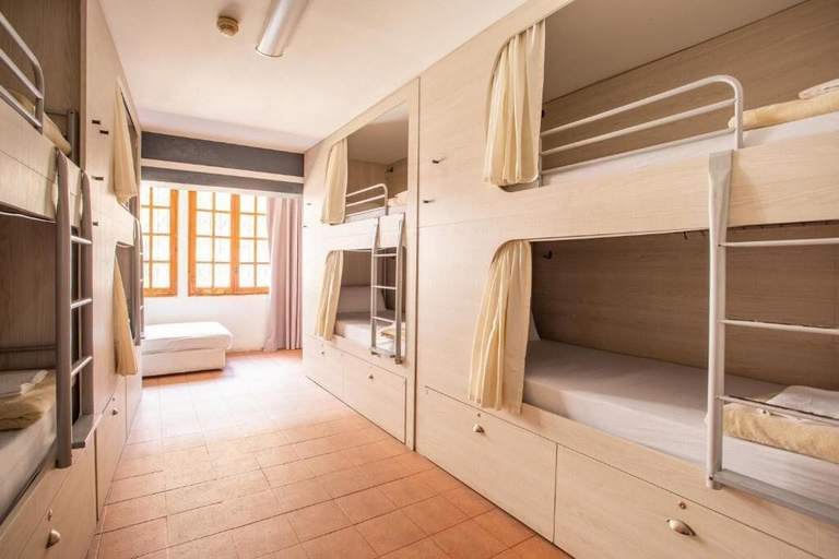 Bedroom 4, Mambo Tango, Barcelona