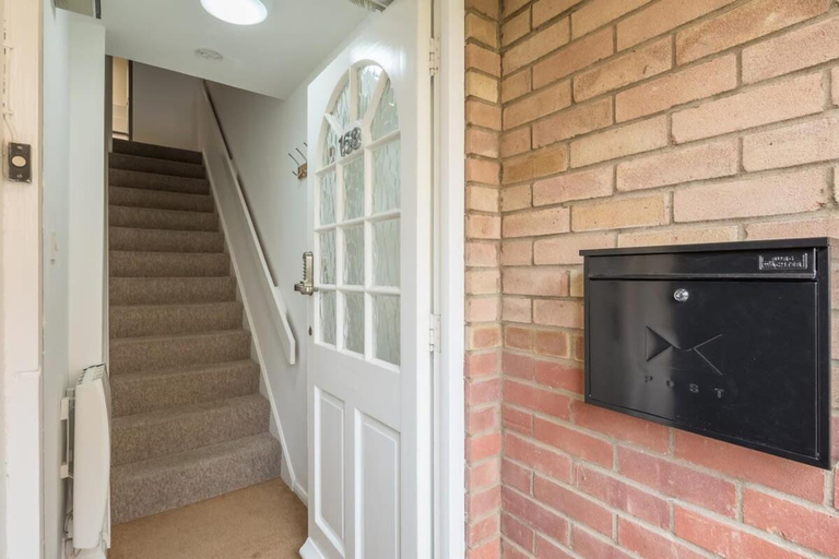 Others 5, Modern & Private - Free Parking, Cambridgeshire