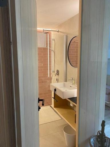 Bathroom 3, Hotel Gasthof Hirschentenne, Imst