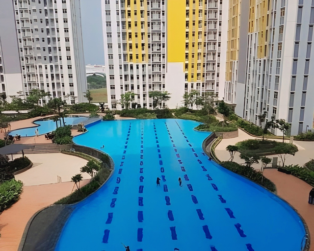 Sport & Beauty, Elegant White Furnish Springlake Apartment at Summarecon Bekasi, Bekasi