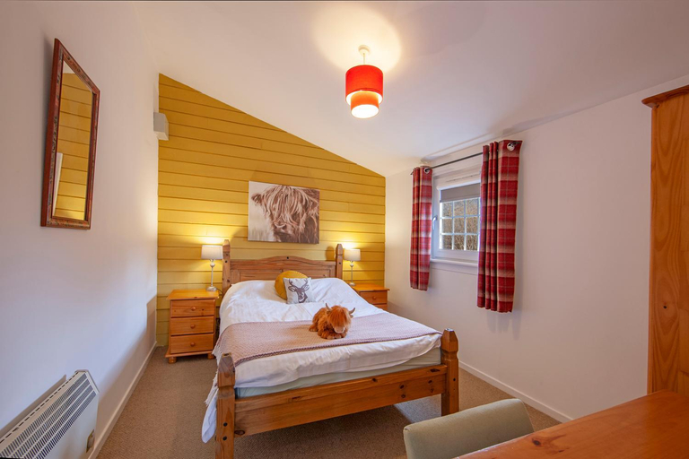 Bedroom 2, Appin Holiday Homes - Lodges, Shepherds Hut and Train Carriage stays, Argyll and Bute