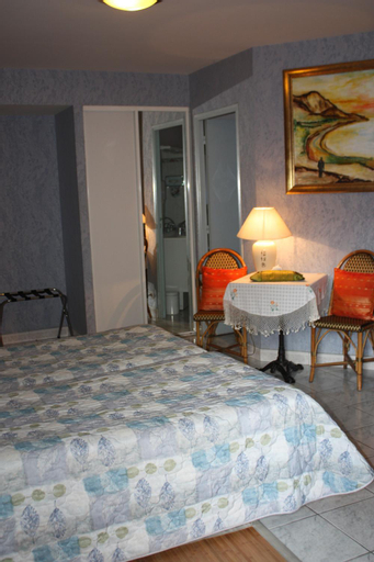 Bedroom 12