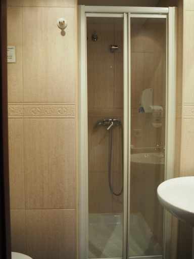 Others 4, Hostal Acella, Navarra