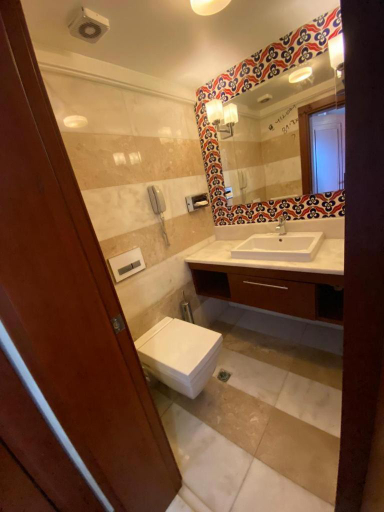 Bathroom 4, Dareyn Hotel, Fatih