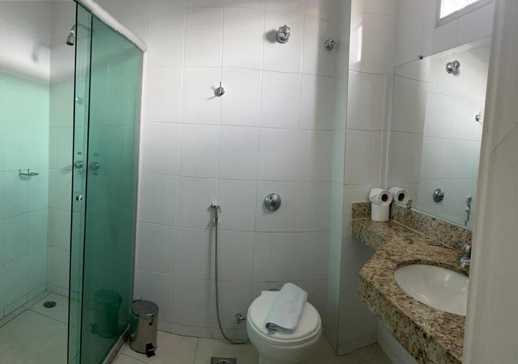Bathroom 4, Express Hotel, Goiania