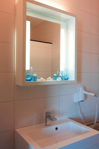 Bathroom 3, Hotel Restaurant Riche, Boxmeer