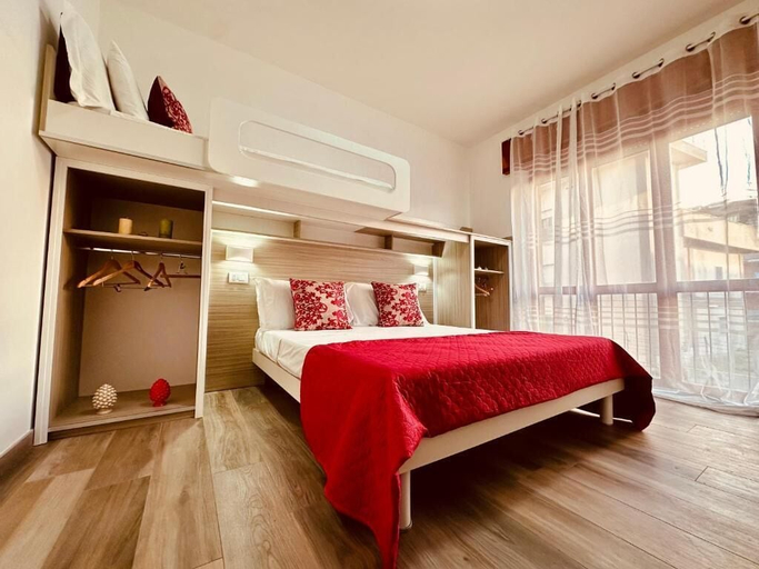Bedroom 3, B&B THE SEA - Family Rooms, Vibo Valentia