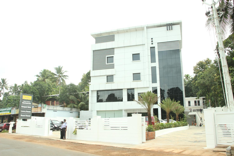 Hotel Hills Park, Pathanamthitta