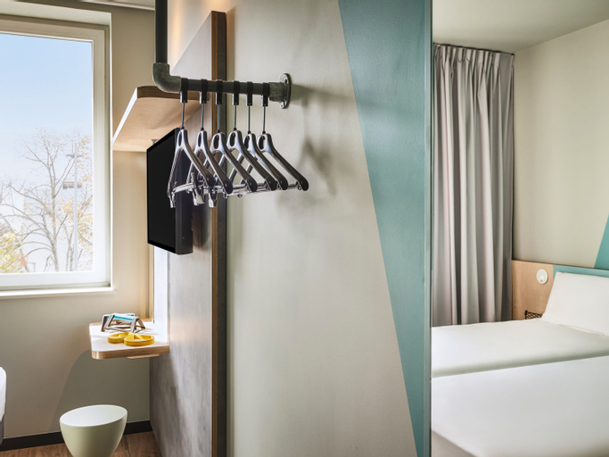 Bedroom 10