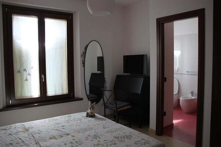 Others 5, La casa dei gatti, Parma