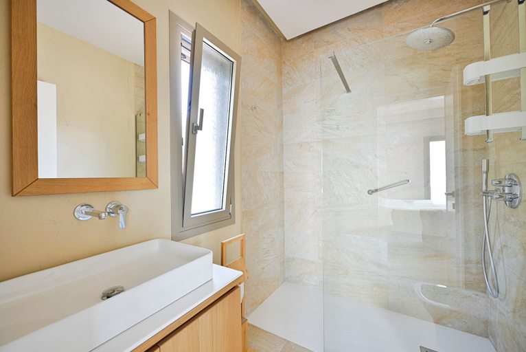 Bathroom 3, Villas Phos Skiathos, Thessaly