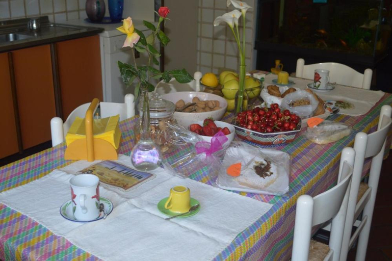 Food & Drinks 5, B&B Tenuta Zavaia, Rimini
