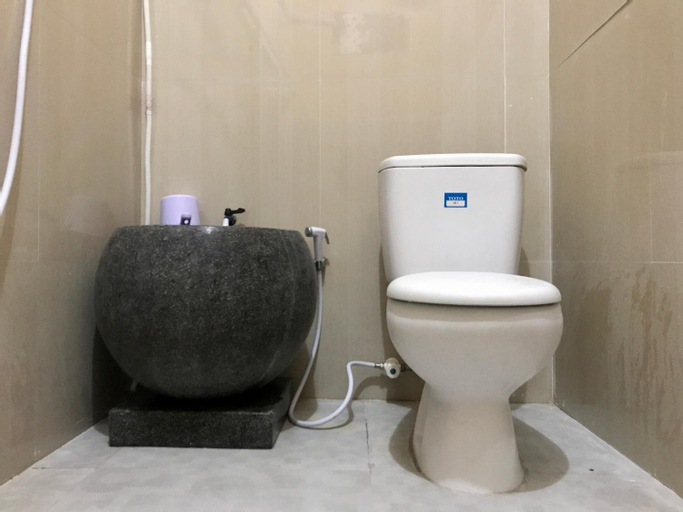 Bathroom 17