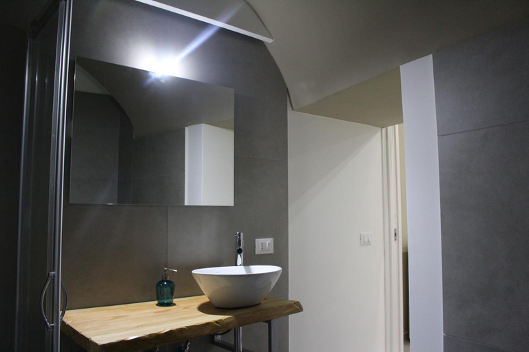 Bathroom 3, CIVITAS, Catania