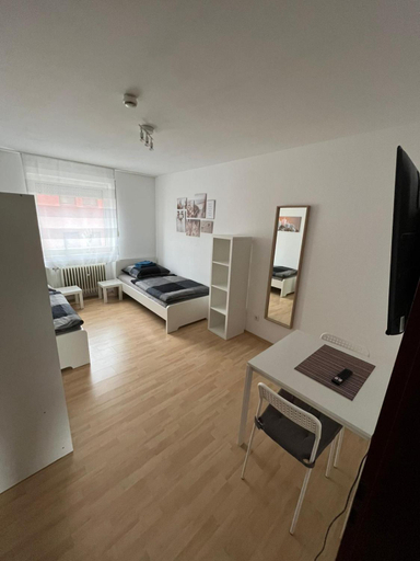 Others 5, Zentral gelegene Apartments am Schillerplatz MG30 und MG31, Mönchengladbach