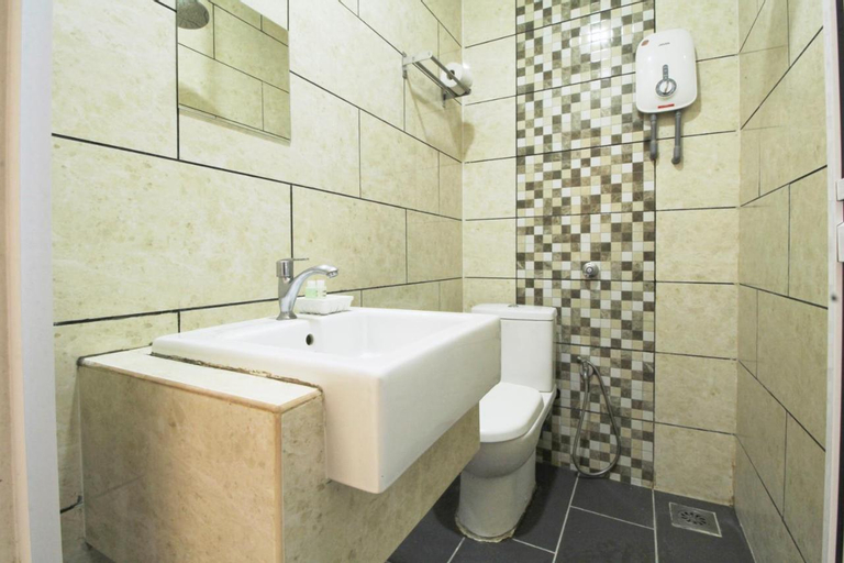 Bathroom 4