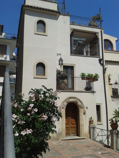 Others 3, B&B Varo Taormina, Messina