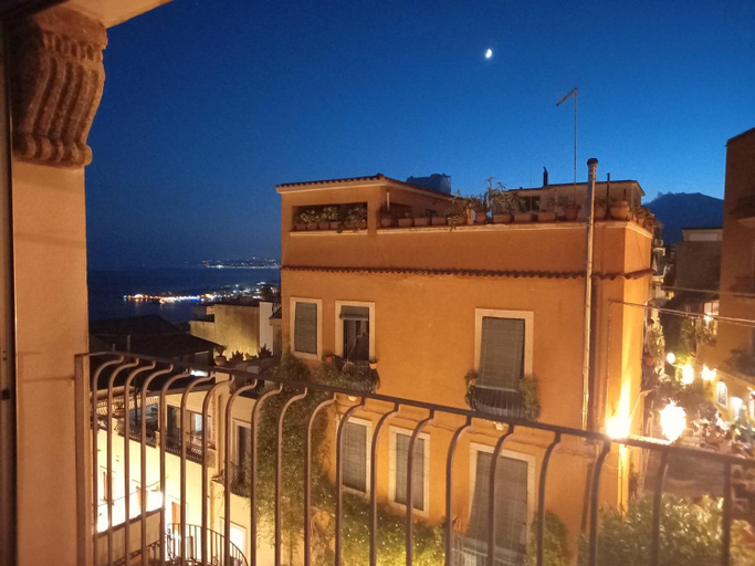 Others 4, B&B Varo Taormina, Messina