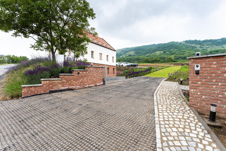 Others 4, Penzion Nad Pavlovem, Břeclav