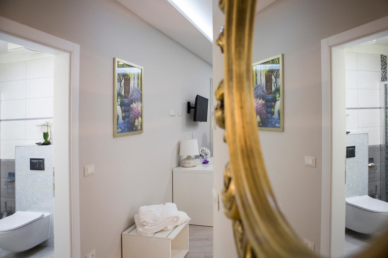 Bathroom 2, Boutique Hotel Melissa, Poreč