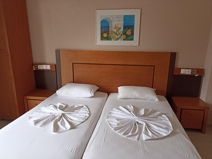 Bedroom 2, Bristol Apartments, South Aegean