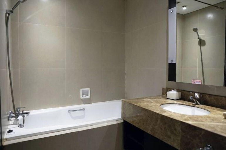 Bathroom 16
