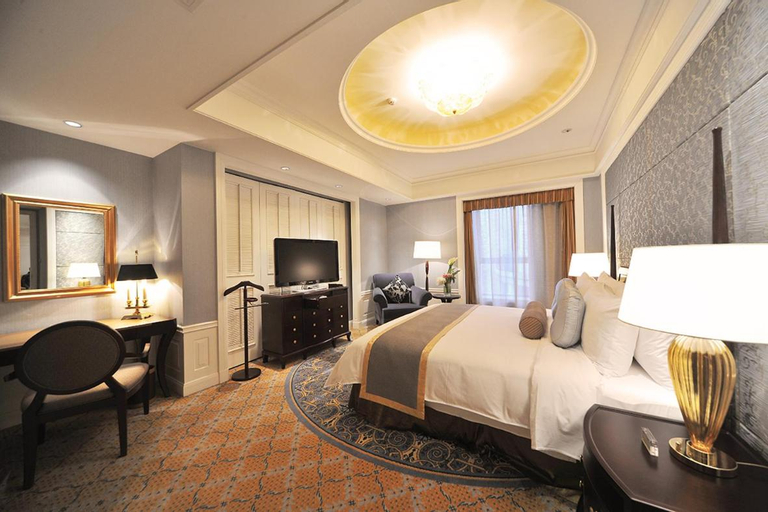 Bedroom 14