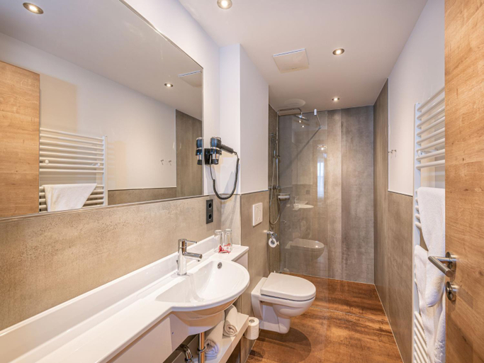 Bathroom 3, Hotel Stegerbrau, Sankt Johann im Pongau