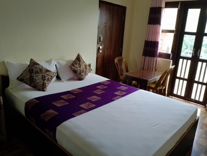 Shower 2, Hotel small town guest house, Gandaki