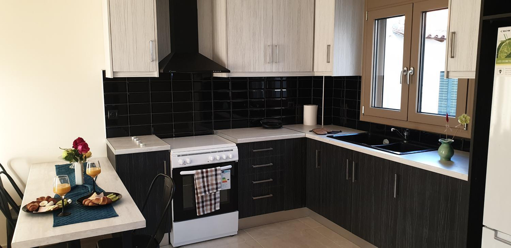 Others 5, AYRA ROOMS ALIVERI, Central Greece