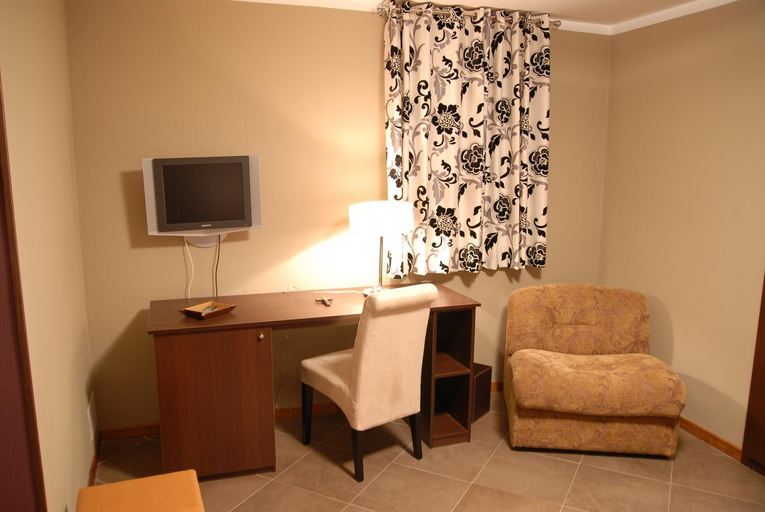 Others 2, Suite&B, Ragusa