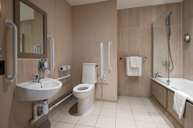 Bathroom 3, The Commissioners Quay Inn - The Inn Collection Group, Northumberland
