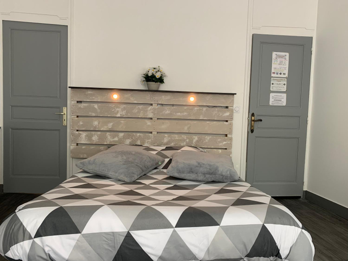 Bedroom 2, Chambres d'hotes de l'Eglise, Manche