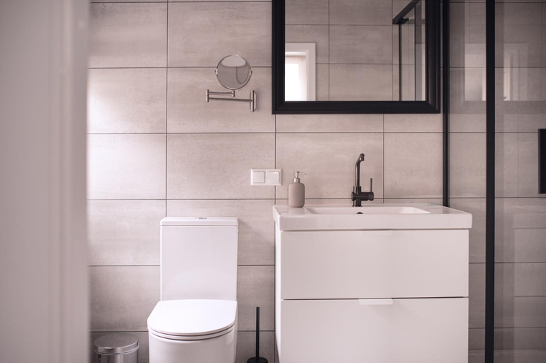 Bathroom 3, Laurentroom Hotel, Ukmergės