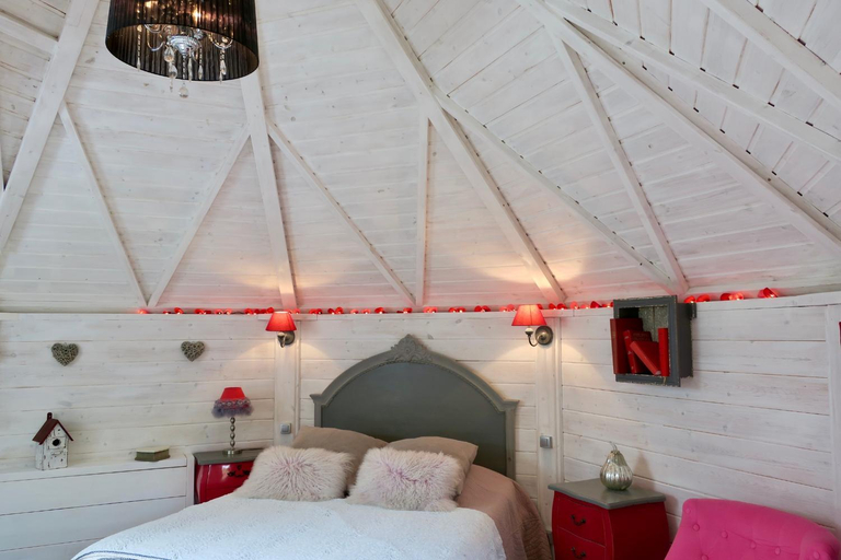 Bedroom 16
